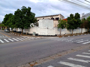 muro-branco-scinco
